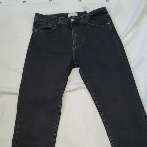 Zara Charcoal Distressed Crop Jeans - Picture 8 of 12
